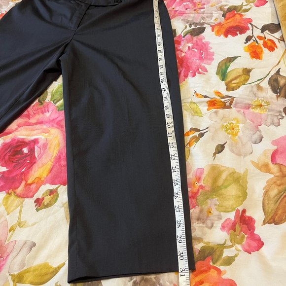 NINE WEST Capri Pants Size 10 Slate Gray Slight Stretch Zip Up Golf - Picture 11 of 13